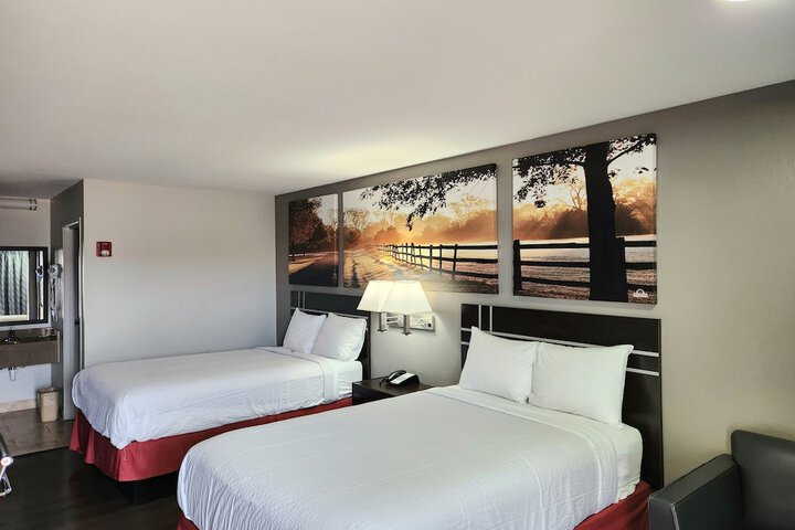 Room 21 of 37