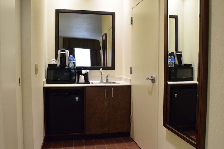 Hilton Garden Inn Rochester Downtown NY