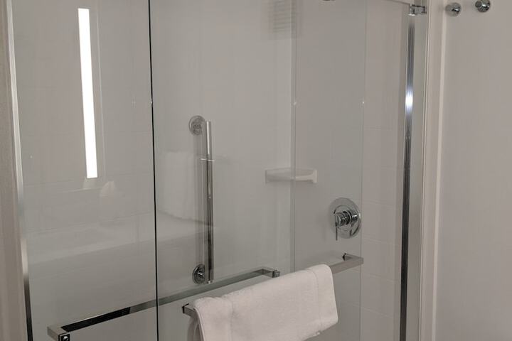 Room 20 of 79