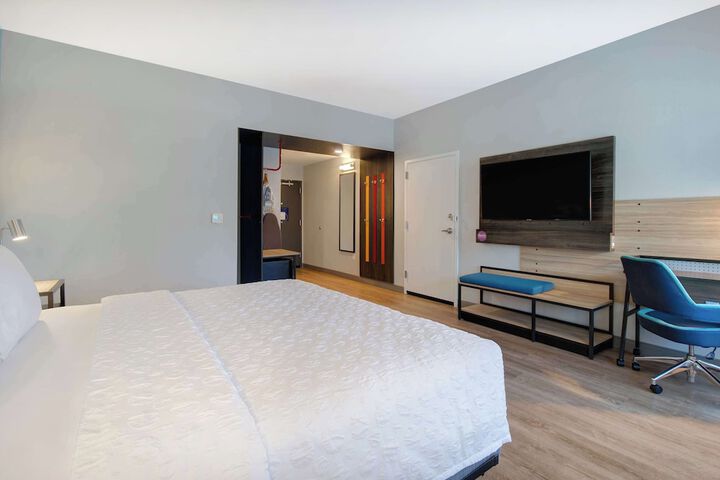 Room 29 of 52