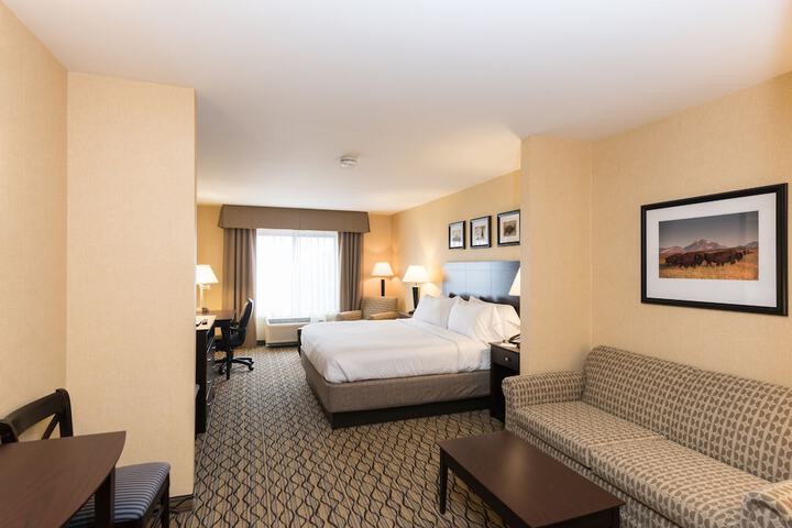 Room 12 of 28