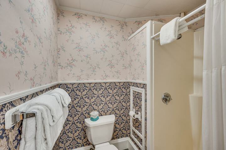 Thayers Inn