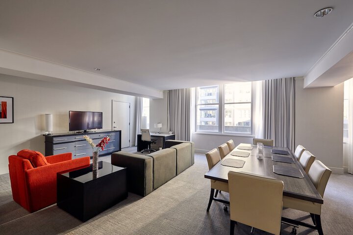 Room 93 of 133