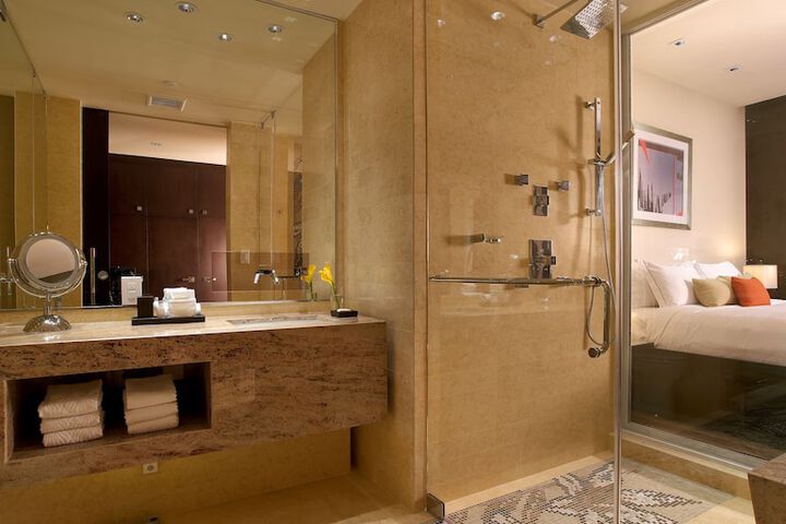 EB Hotel Miami