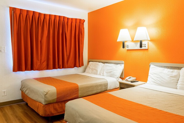 Motel 6 Mojave CA