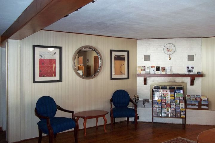 Weathervane Motel