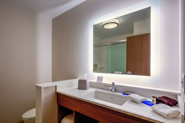 Holiday Inn Express & Suites Reedsville - State Coll Area by IHG