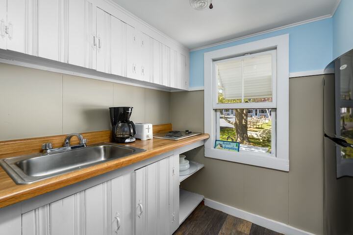 The Beaches Guest Rooms and Cottages