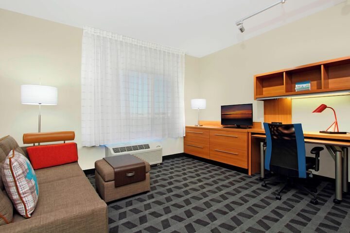 Room 36 of 89