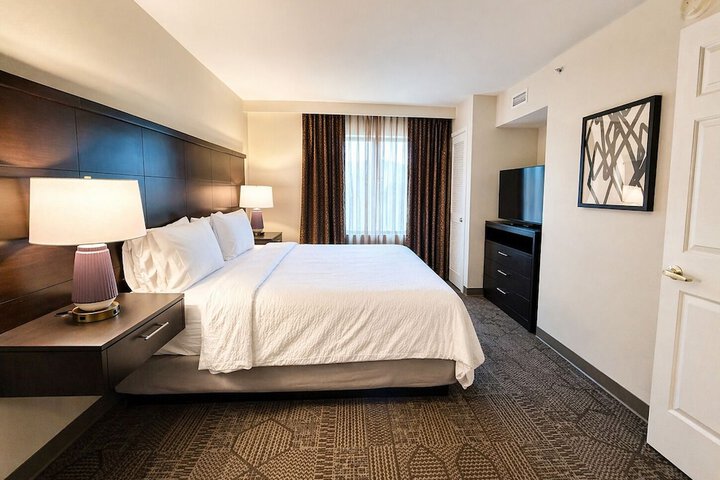 Staybridge Suites Middleton Madison-West by IHG