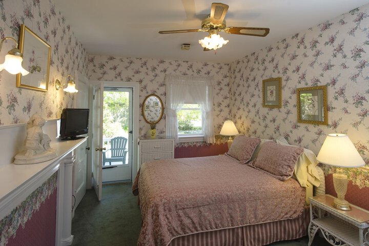 Room 10 of 40