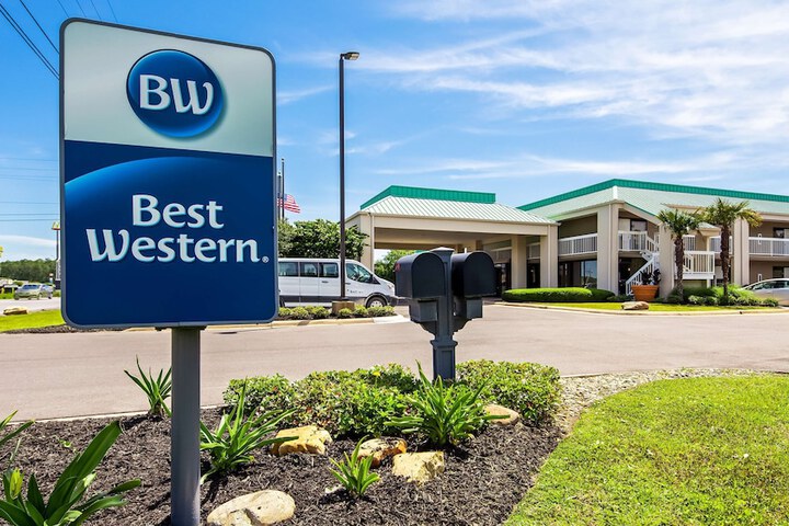 Best Western Flagship Inn
