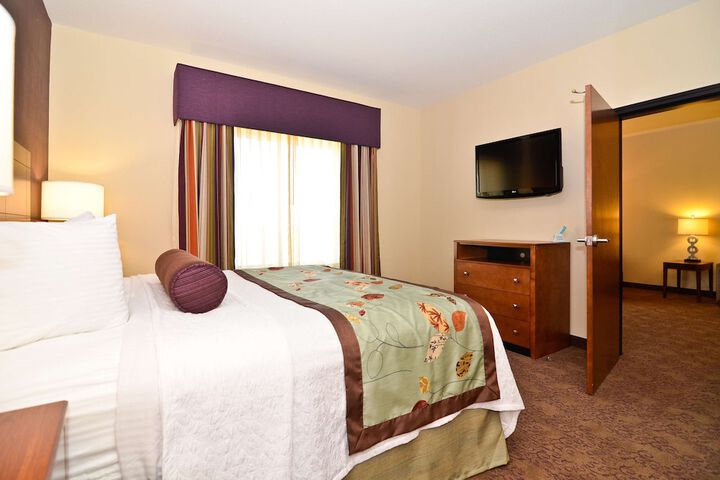 Room 25 of 39