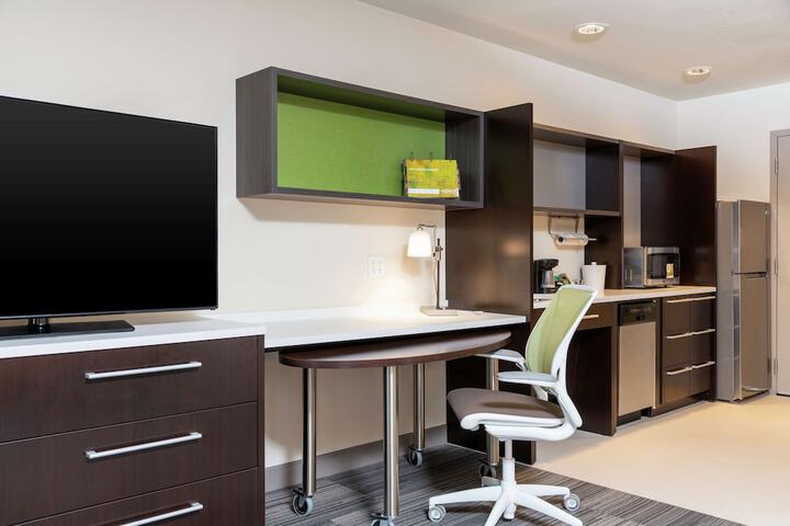 Room 18 of 35