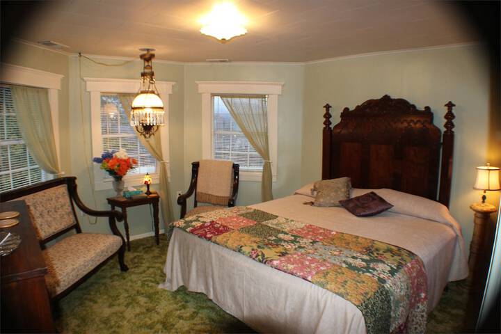 Room 45 of 66