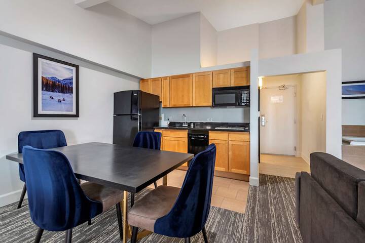 Room 33 of 55
