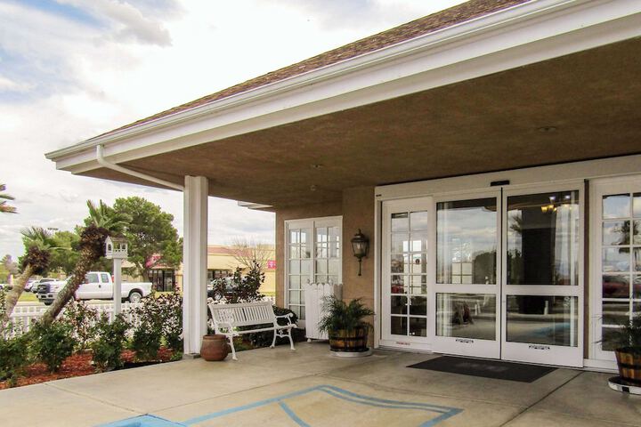 Hotel 6 of 71