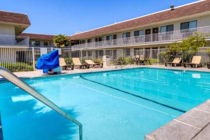Pool 7 of 39