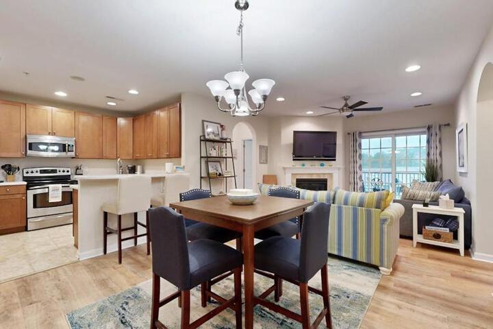 Bayside Resort --- 31574 Winterberry Pkwy Unit 305B
