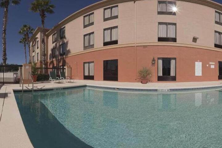 Pool 3 of 40