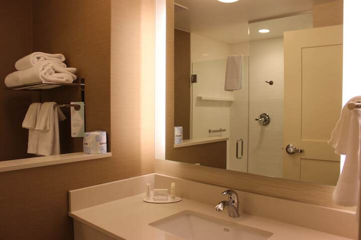 Fairfield Inn & Suites Boston Marlborough / Apex Center