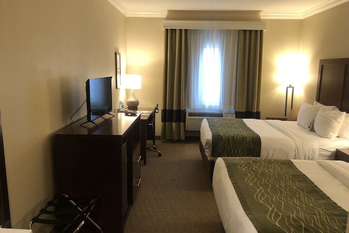 Room 32 of 57