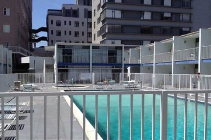 Pool 6 of 27