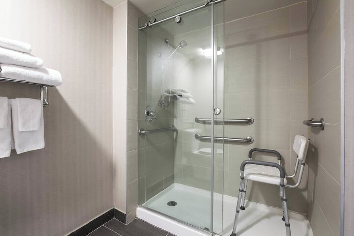 Room 15 of 25