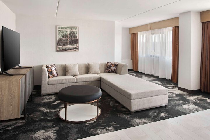 Room 9 of 22