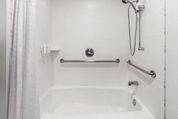 Days Inn by Wyndham Arroyo Grande / Pismo Beach
