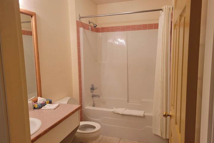 Room 19 of 48