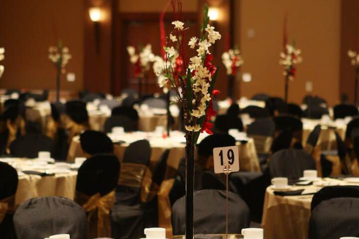 DoubleTree by Hilton Bay City - Riverfront