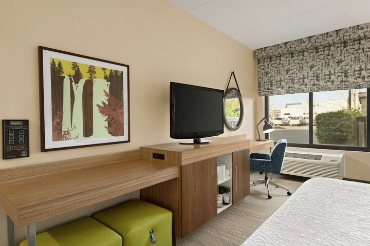 Room 10 of 24