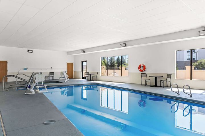 Pool 4 of 28