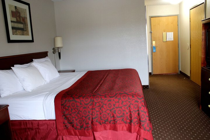 Room 10 of 41