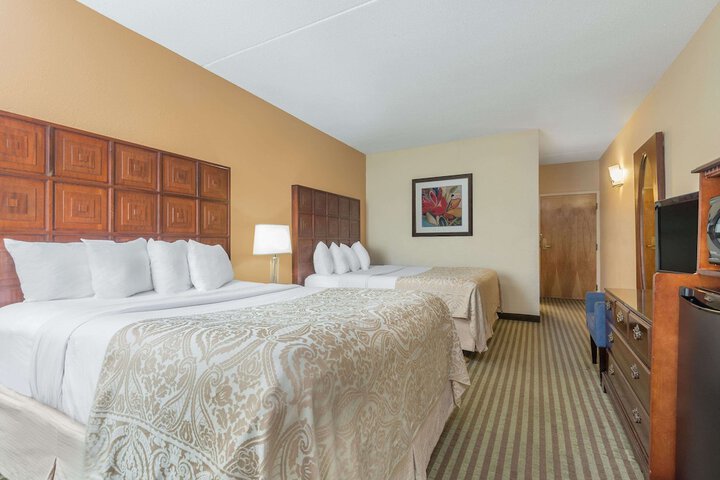 Room 18 of 42