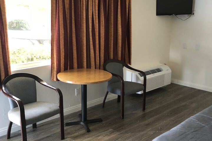 Room 19 of 35