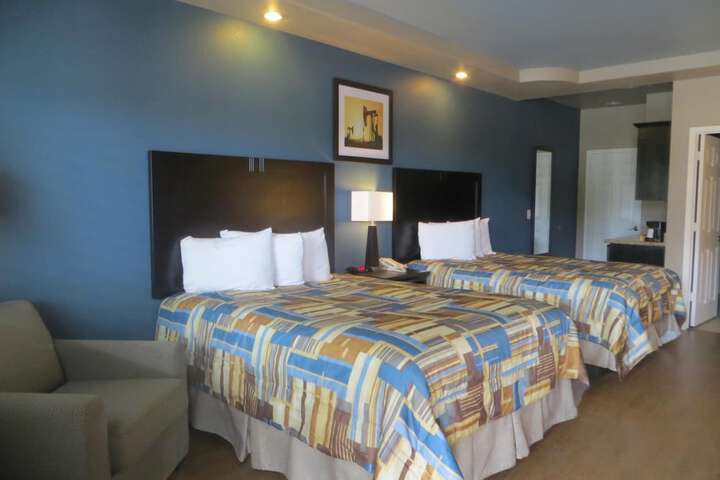 Room 20 of 49