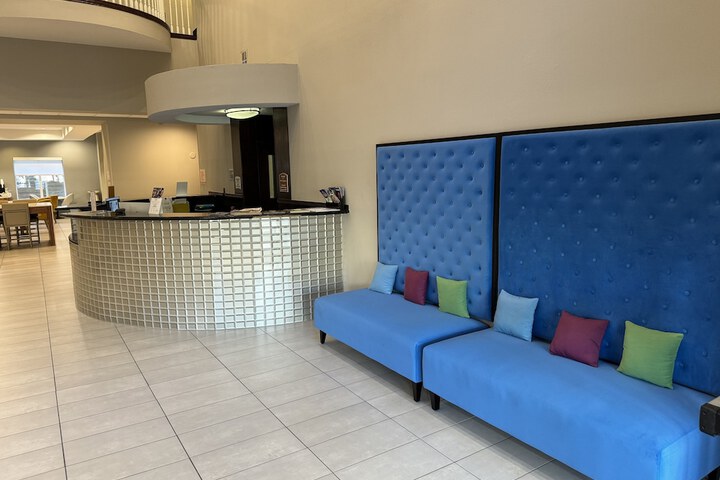 Hotel Interior 26 of 60
