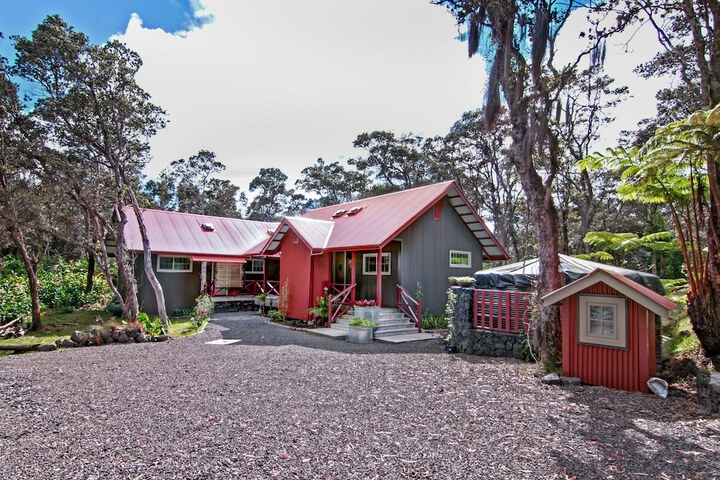 Volcano Village Estates