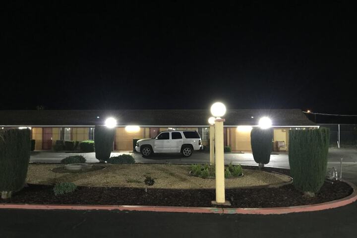 Hotel 5 of 44