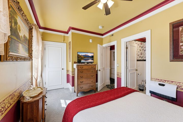 Heber Senator Bed and Breakfast