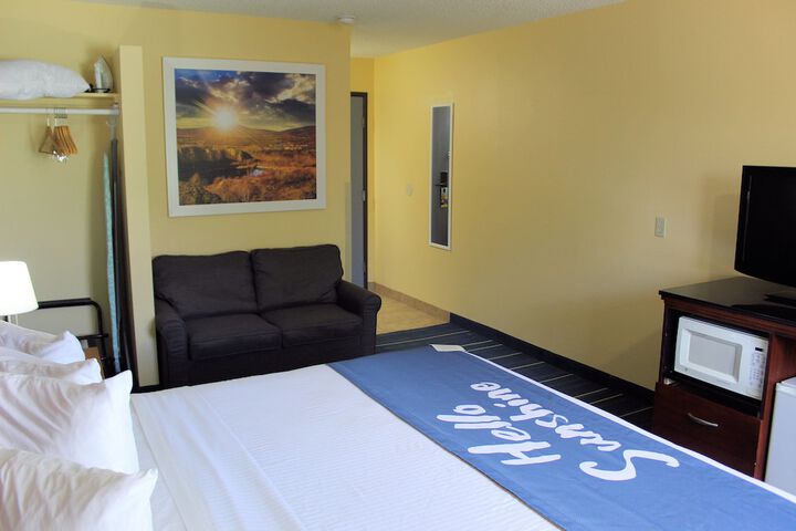 Room 38 of 60
