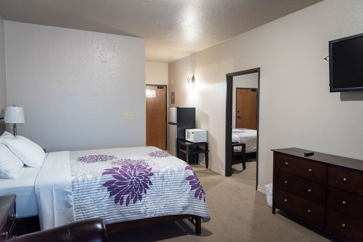 Room 14 of 19
