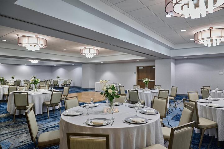 DoubleTree by Hilton Irvine - Spectrum