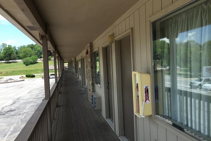 Salt Creek Inn