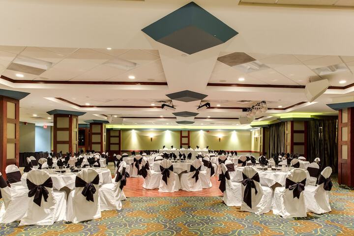 Park Town Hotel