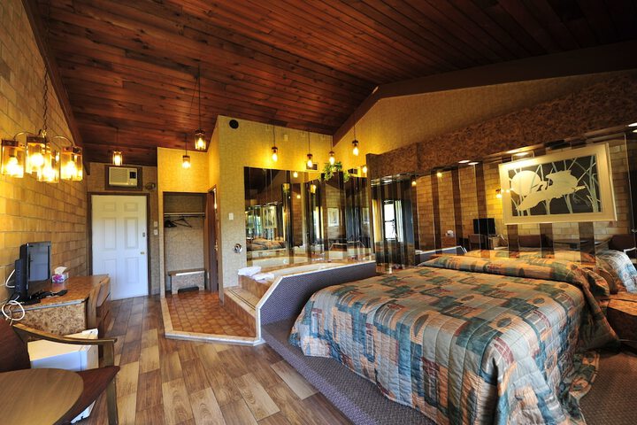 Room 44 of 82
