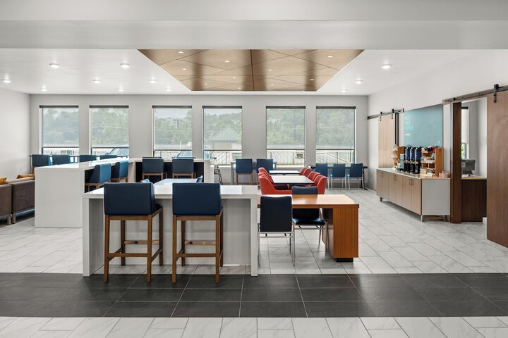 Holiday Inn Express Asheville Woodfin by IHG