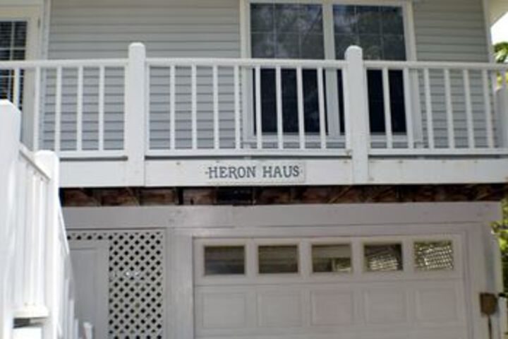 Heron Haus by RedAwning
